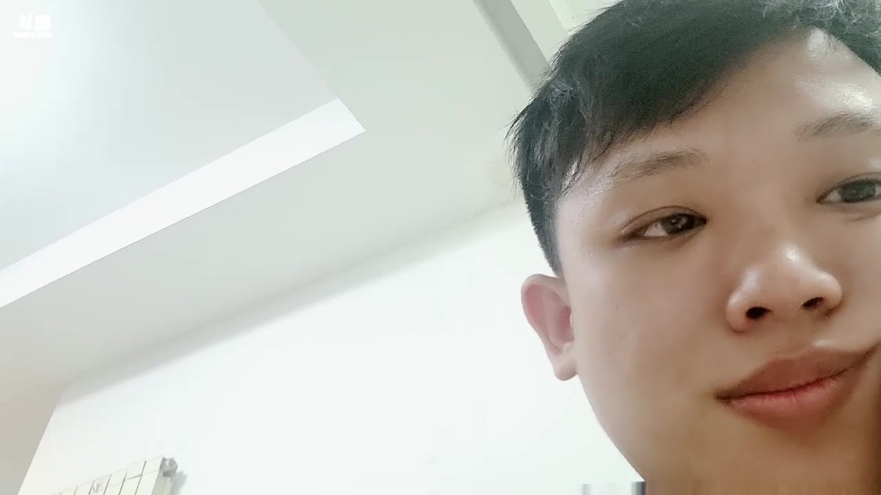 【2023-04-28 14点场】郑伟丶：到长沙了 吃饭休息中