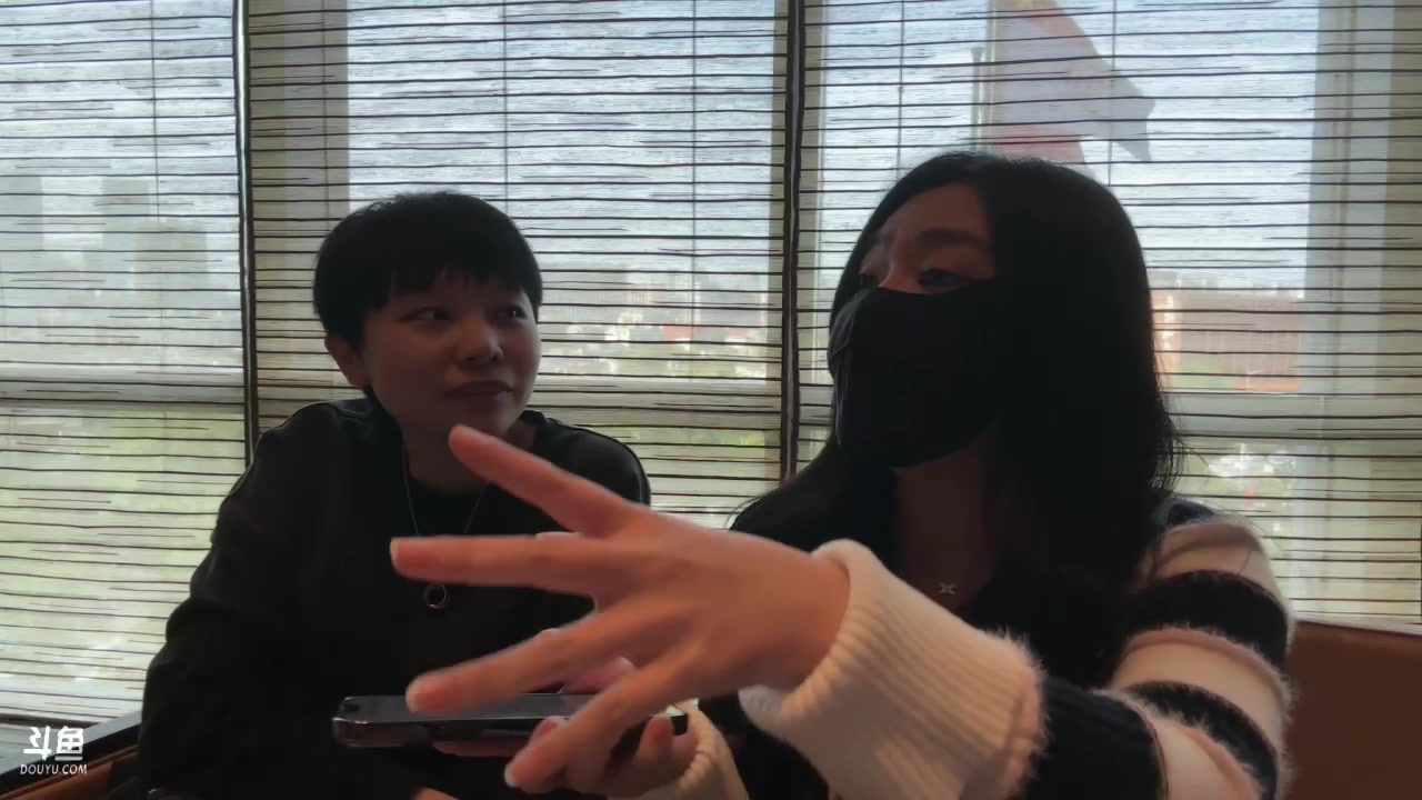 【2023-04-30 16点场】一条小团团OvO：接机接机 下午1点接机~