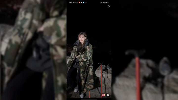 五一劳动节很多人去泰山看日出，晚上在外面睡，发现有个美女好看