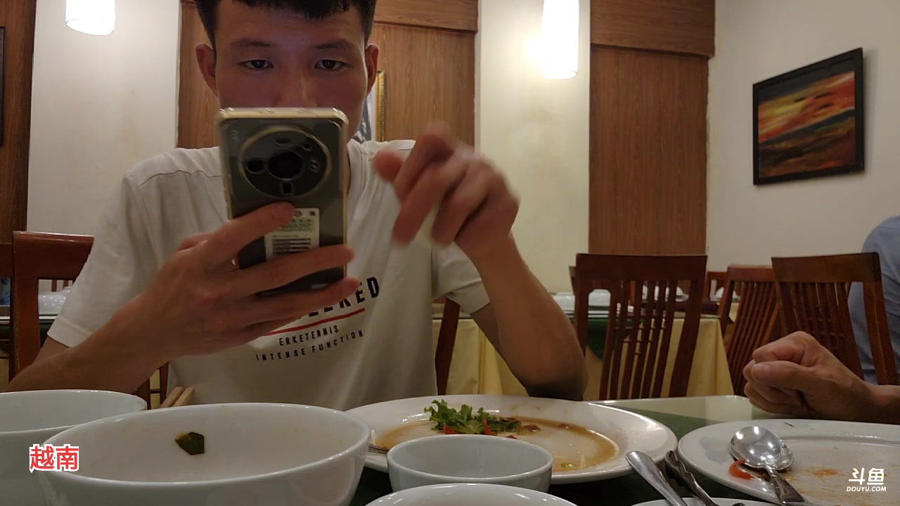 【2023-04-24 19点场】叶子户外：《纪实直播》越南河内day7