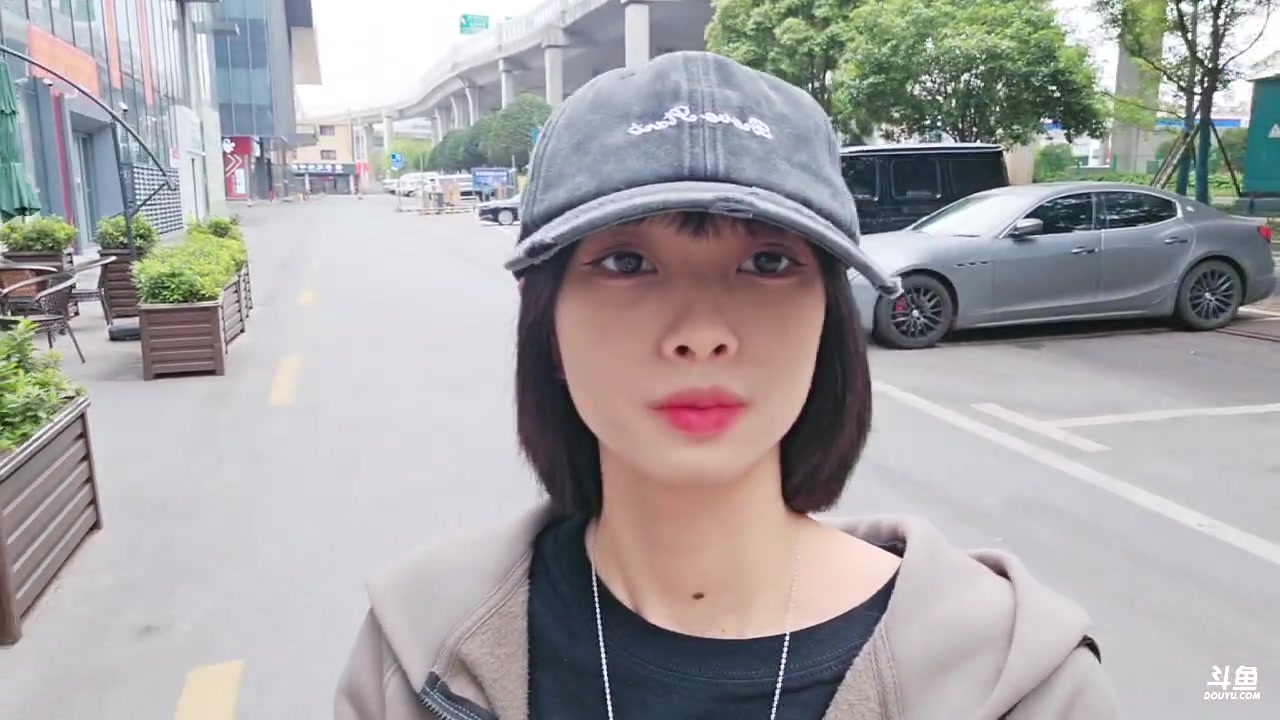 【2023-05-02 10点场】王大谋119：【小奶团】下午不播出发长沙，晚上随缘户外