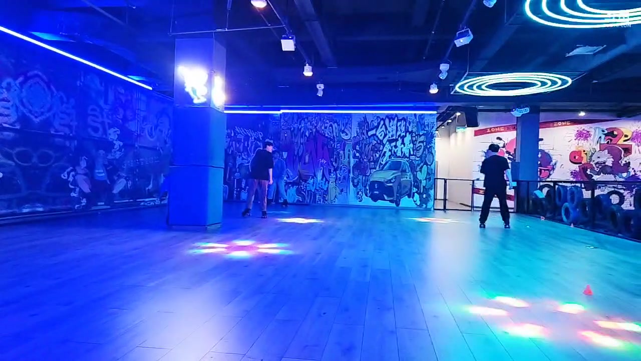 【2023-05-03 20点场】王大谋119：【小奶团】送爱心！开心最重要！！