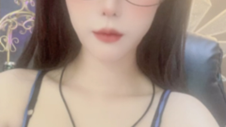 喵曼妮发布了一个斗鱼视频2023-05-03