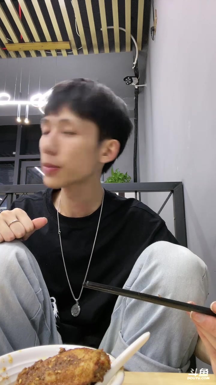 【2023-05-03 01点场】野猪九月：【小奶团】双倍亲密度