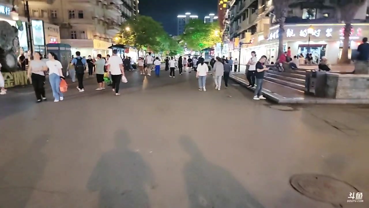 【2023-05-05 20点场】大嘴love：横店认识新朋友