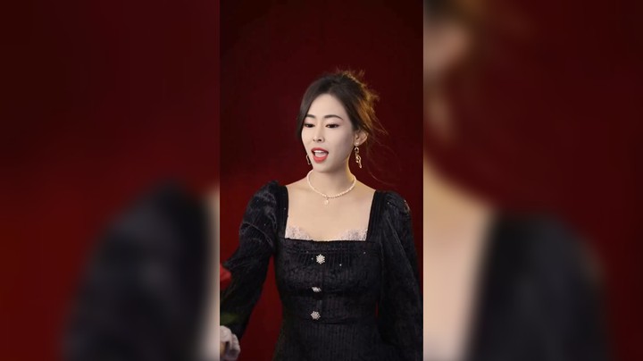 羞答答的玫瑰静悄悄的开