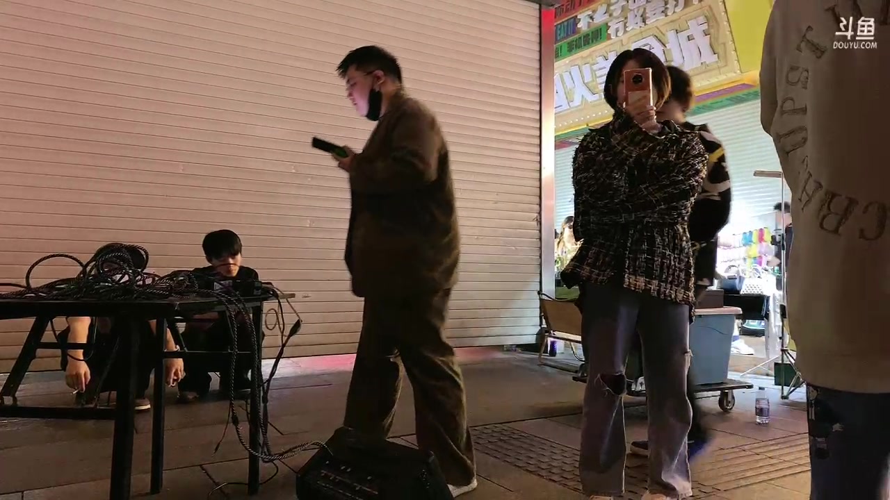 【2023-05-09 00点场】郑伟丶：午夜的长沙街头86828