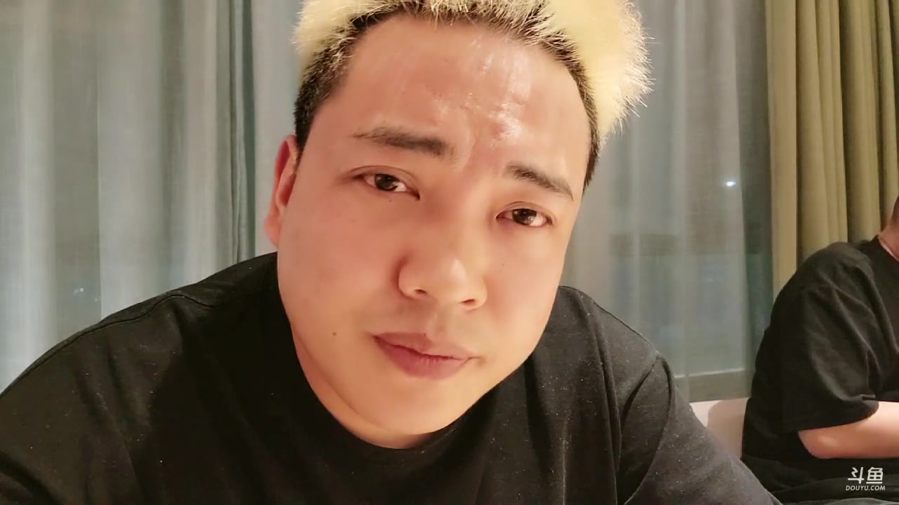 【2023-05-08 21点场】大嘴love：晚上陪大哥喝酒