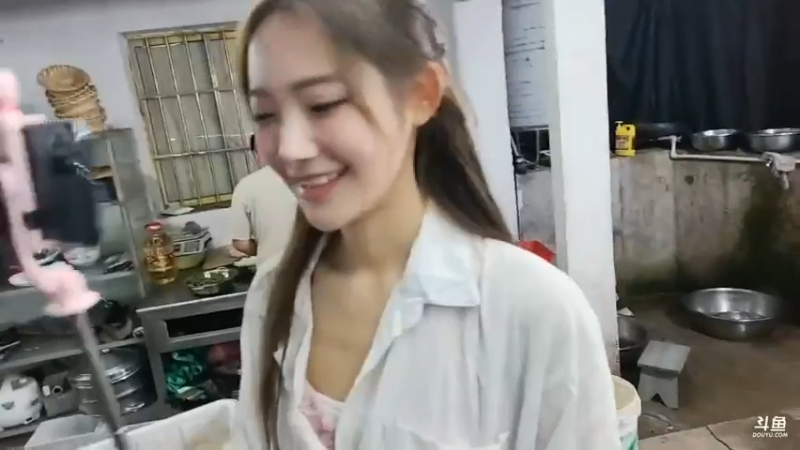 小宁煦耐看，五毒唱歌好听的