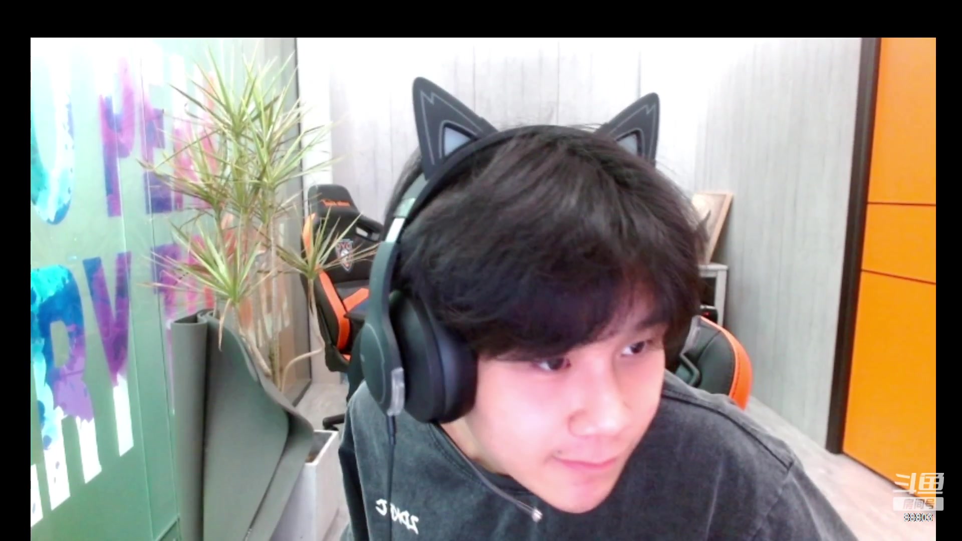 【2023-05-17 21点场】DYG丶小义：开播啦开播啦 88803