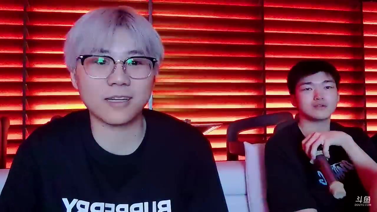 【2023-05-17 22点场】imxiaoxin：【✘-✘】黑白双煞