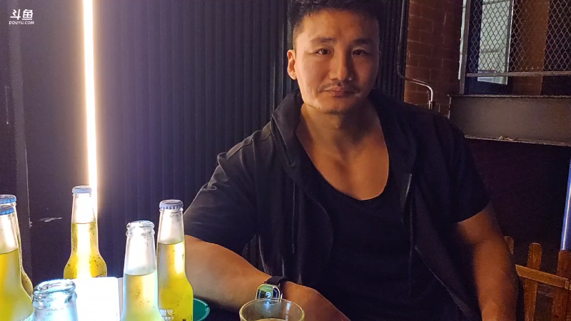 我在斗鱼看毅直播户外