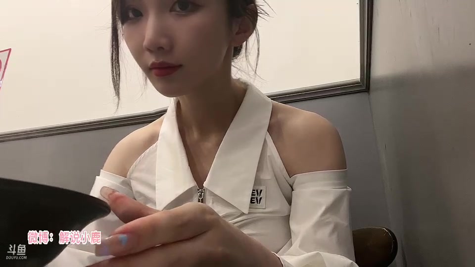 【2023-05-19 21点场】解说小鹿呀：和瘤子吃宵夜