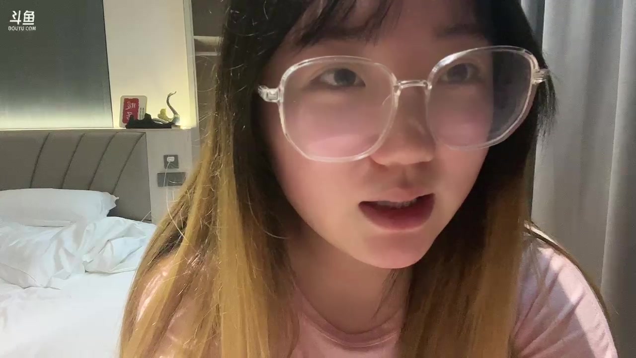 【2023-05-22 00点场】程可爱keai：【钻石双倍卡1元粉丝牌】哇塞的不得了