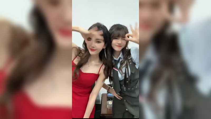 说吧，她还是我