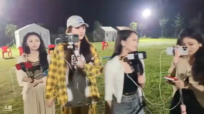 肖哥问谁是牛马，牛马的要一起打PK