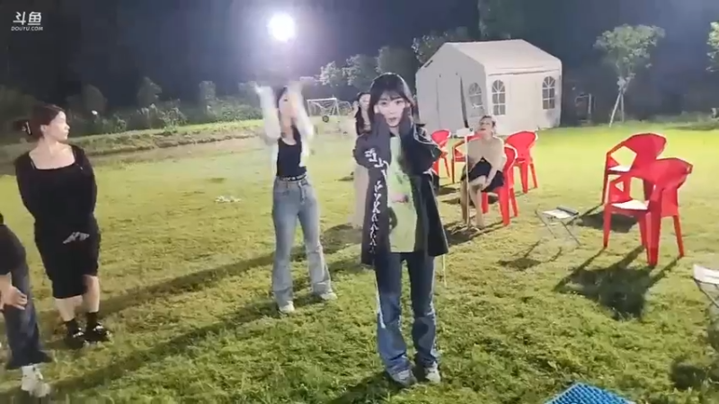 肖哥感谢大哥送超火，美滋滋