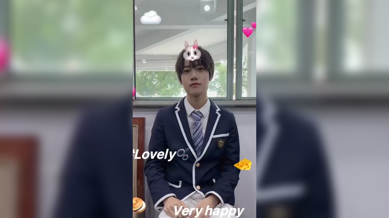 尝试一下手势舞