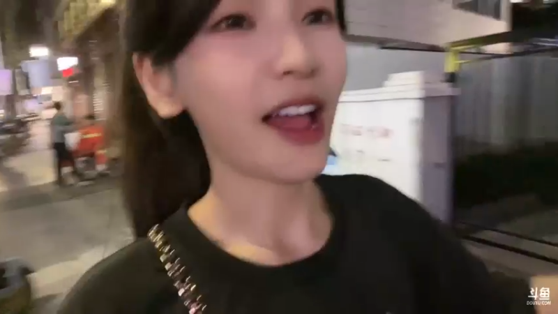 【2023-05-25 21点场】叶知秋Vanessa：秋：在厦门 明天活动彩排