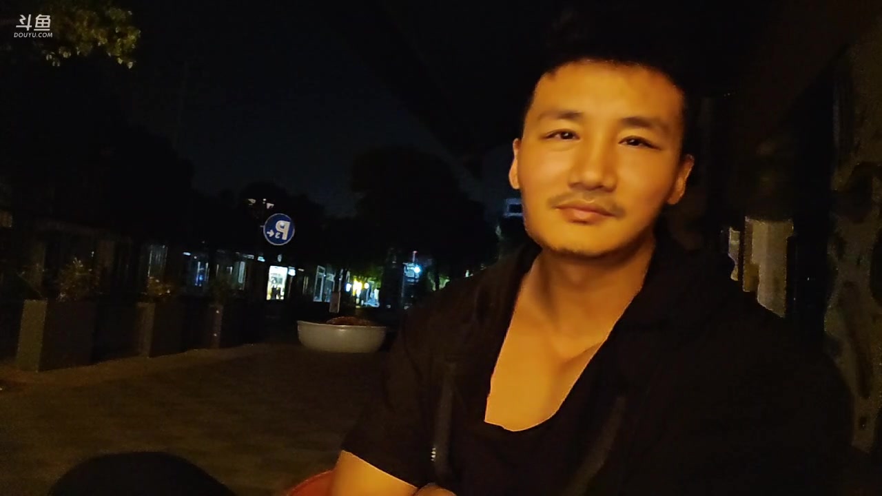 【2023-05-26 01点场】黑人毅：健身比赛临近