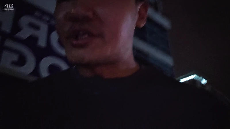 张琪格和主播一样肉多