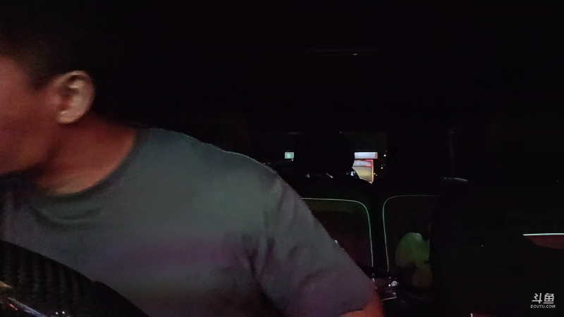 主播除健身还懂jk丝袜短