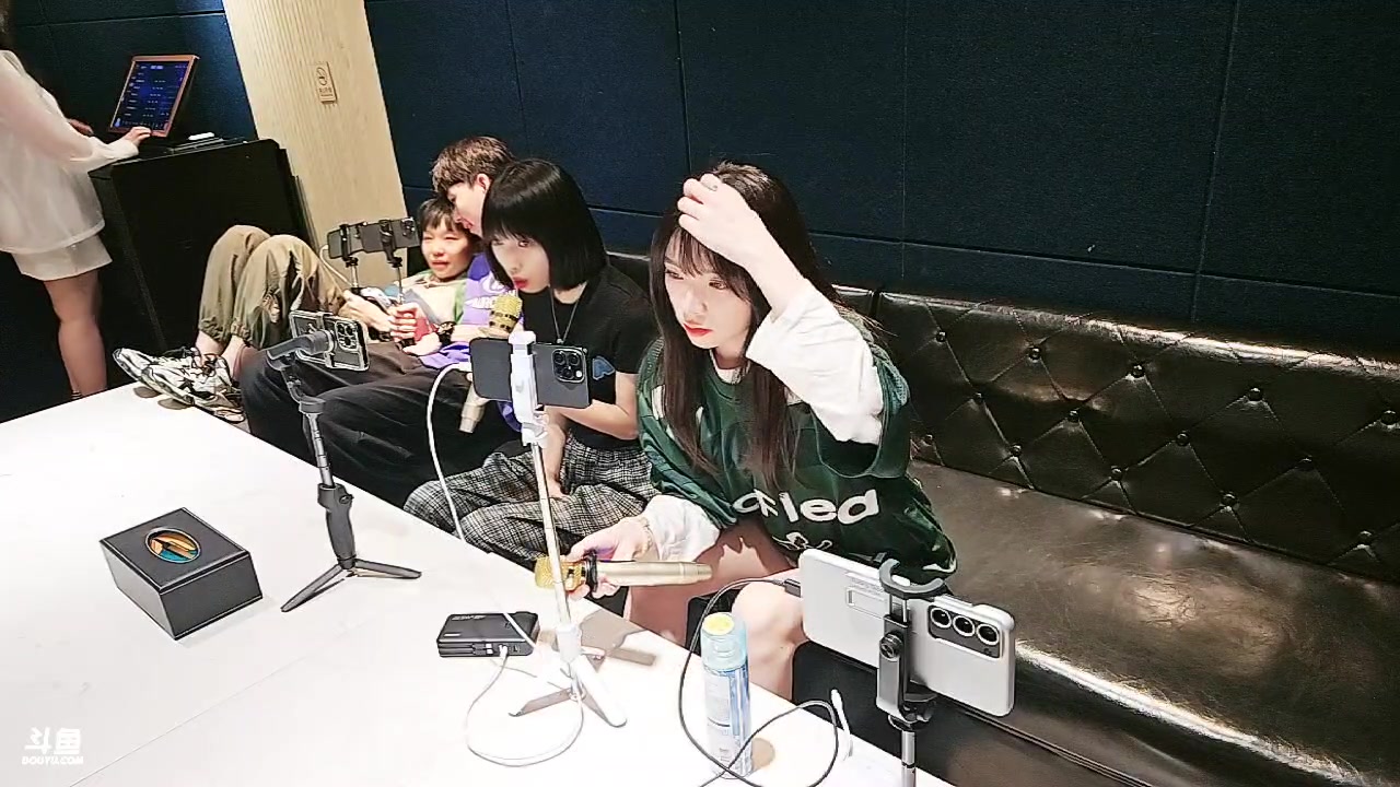 【2023-05-29 19点场】王大谋119：【小奶团】电动车30公里到别墅