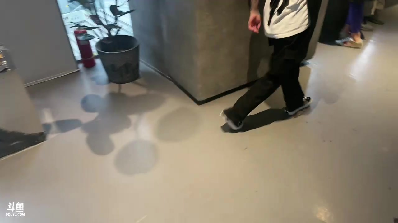 【2023-05-29 18点场】马斯克哦芙：北京户外一下吧！！