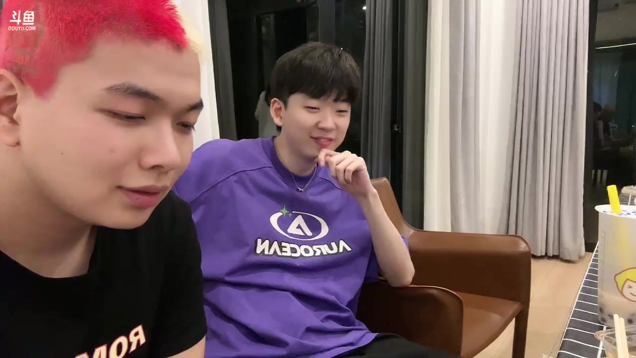 【2023-5-29 22点场】叁三QvQ:【小奶团】出发去上海啦不定时户外