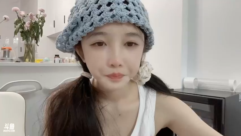 小姐姐这么晚吃饭