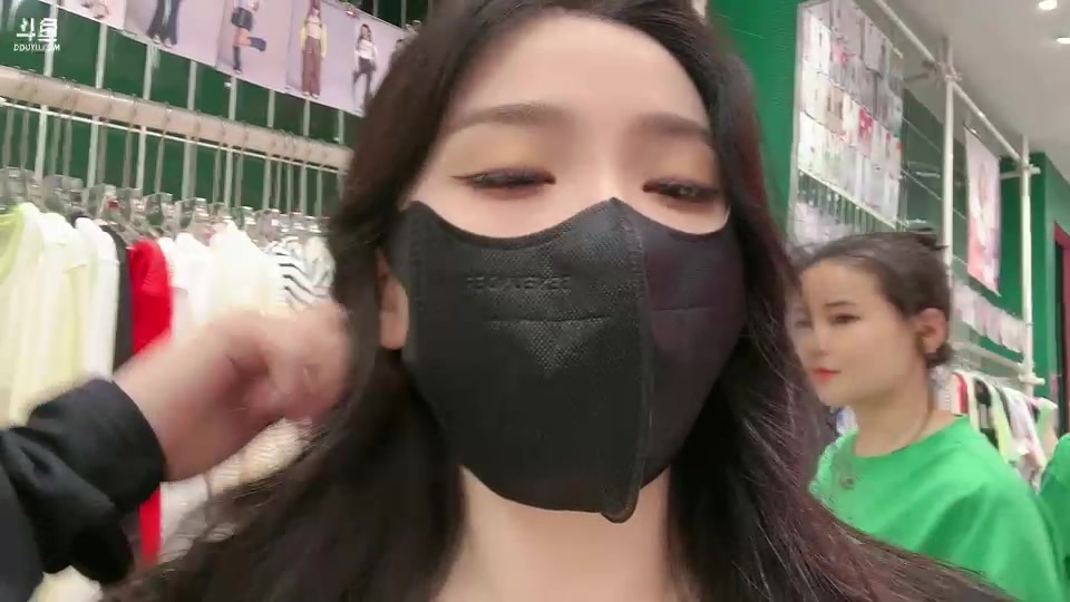 【2023-05-31 16点场】若若跑的贼快：出去玩，晚上一起周年