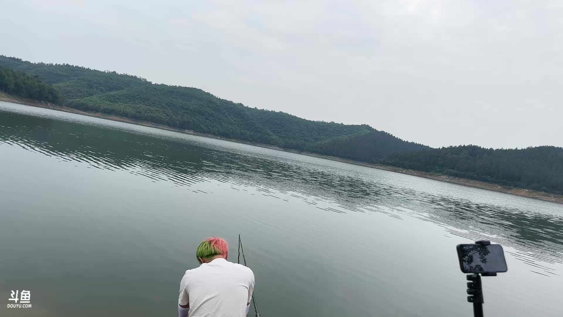 【2023-06-01 08点场】峡谷杀神酱油瓶：和梓威文祥钓鱼砍
