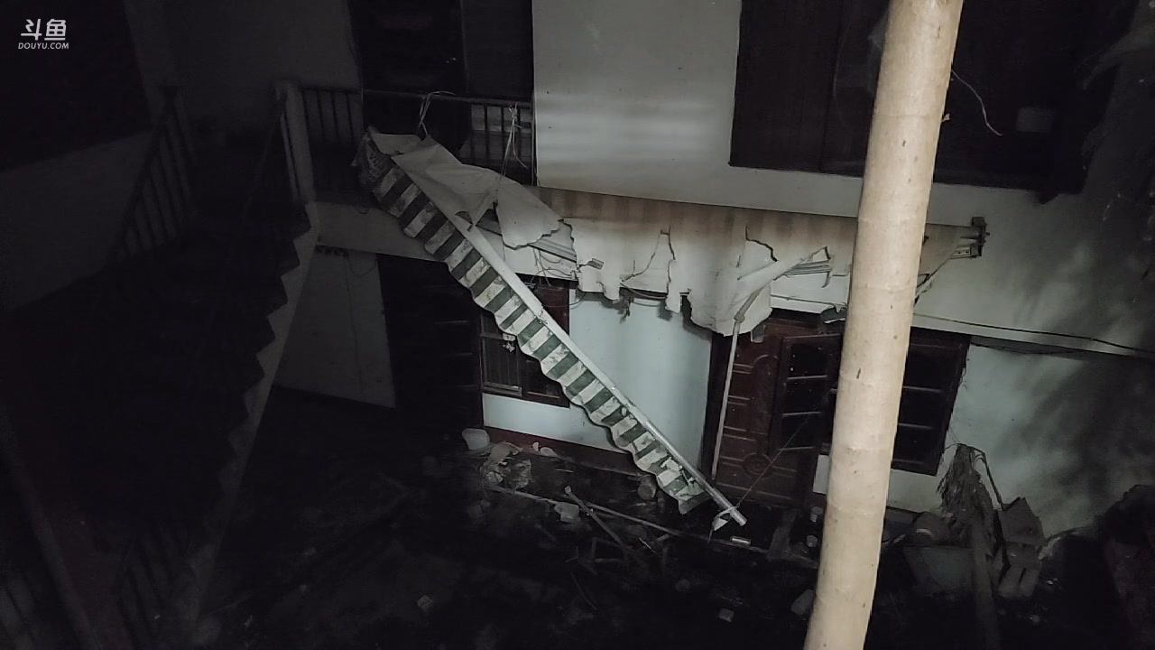 【2023-06-01 00点场】叶子户外：3号回国！停播几天