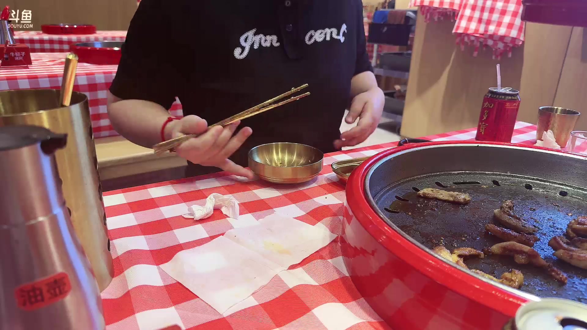 【2023-06-03 17点场】昔恩小姐姐：【小奶团】今天休息一天，晚上播户外~