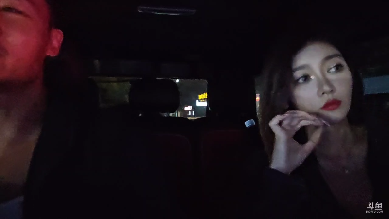 洪毅比羽晴心黑。