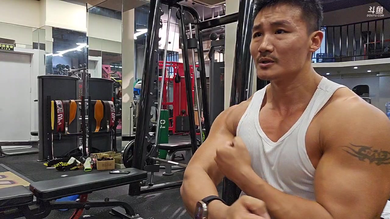 【2023-06-09 22点场】黑人毅：进入减脂期