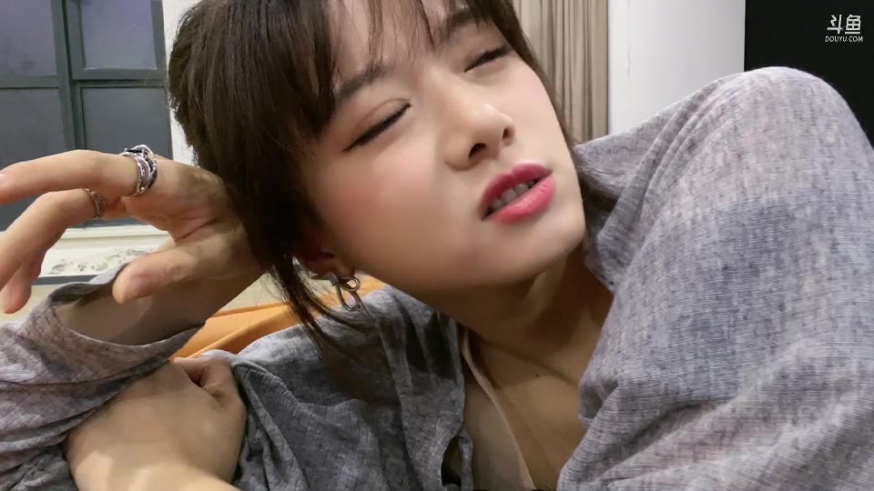 【2023-06-10 19点场】骆歆冲冲冲：小骆：被套虚弱了…