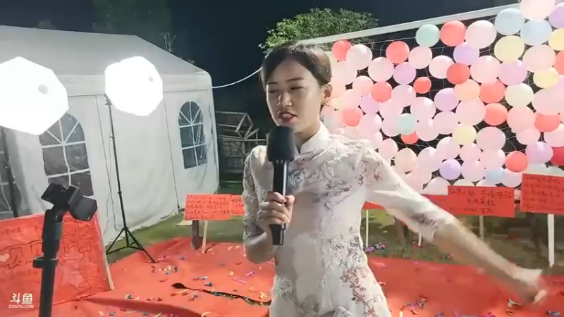 洪湖好声音 咸菜唱歌表演