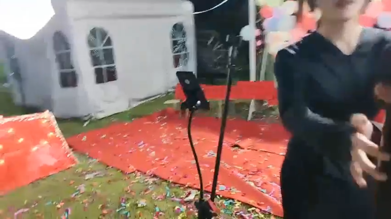 美女小姐姐翻唱经典粤语歌很好听