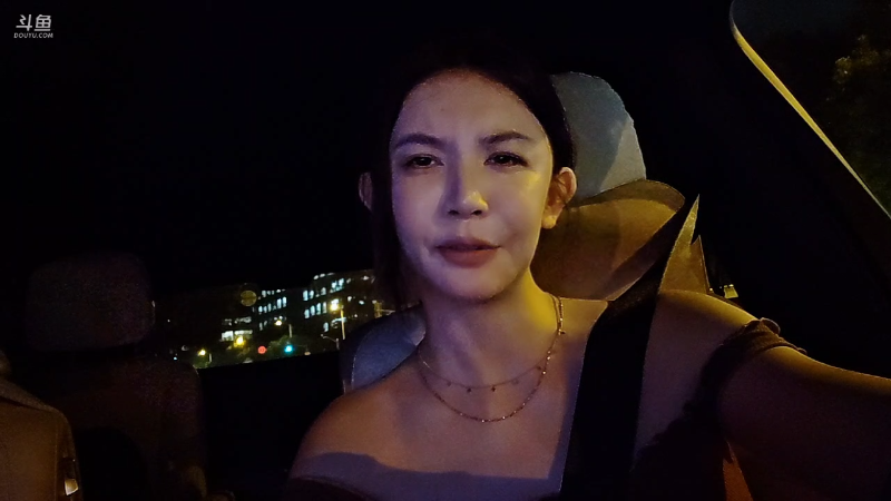 我在斗鱼看赛文柒Seven直播户外