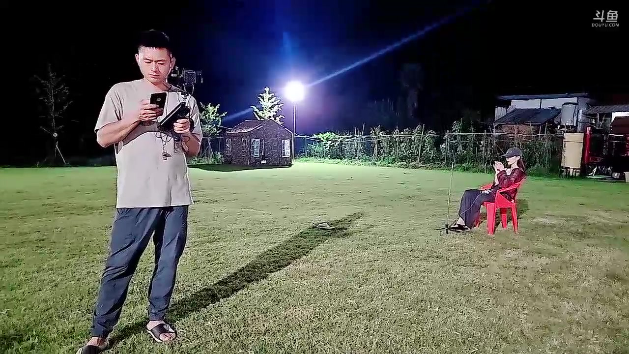 【2023-06-11 23点场】雨神丶：玩传奇就看6512！