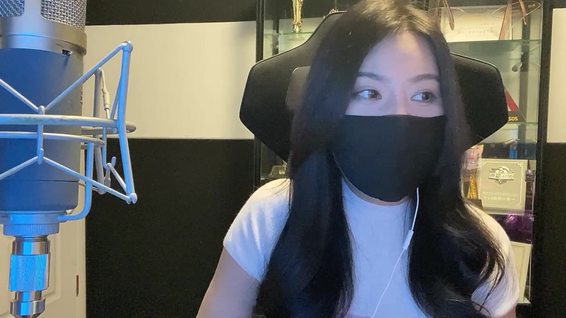 【2023-06-13 22点场】一条小团团OvO：今天要七点才能开了，在调东西～