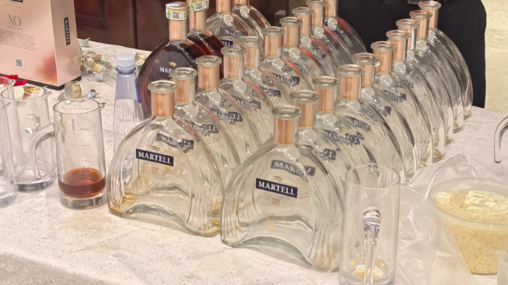 【2023-6-13 19点场】不夜天喜事:用户37726920的直播间