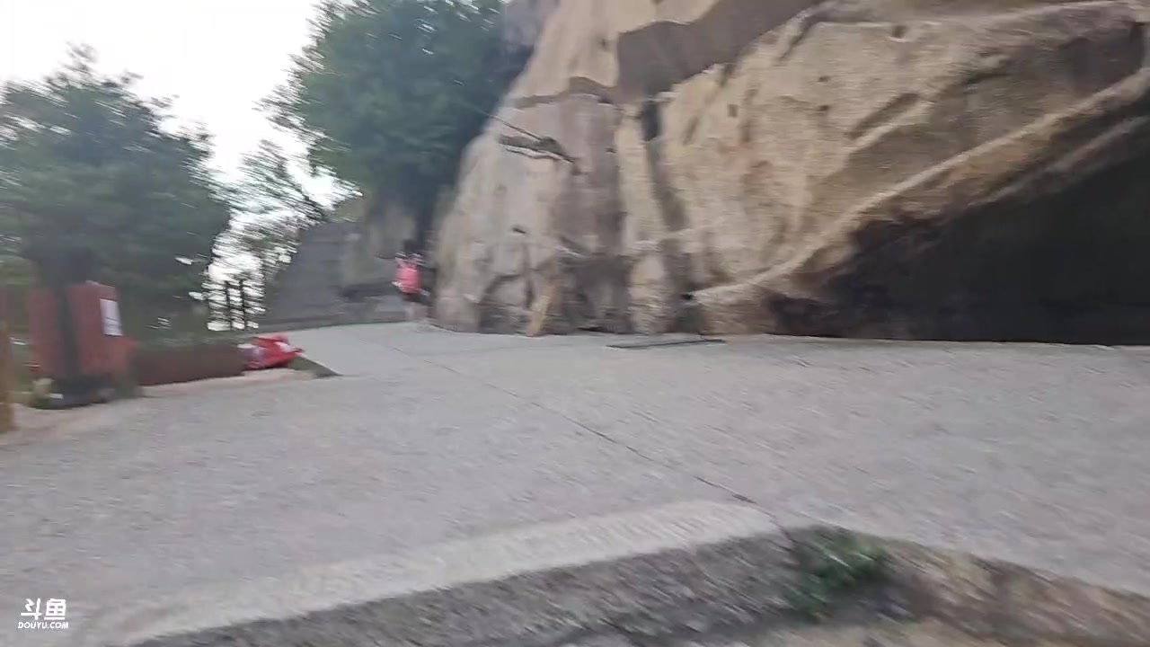 【2023-06-12 18点场】蓝战非OvO：爬华山看日出~环游世界89天！