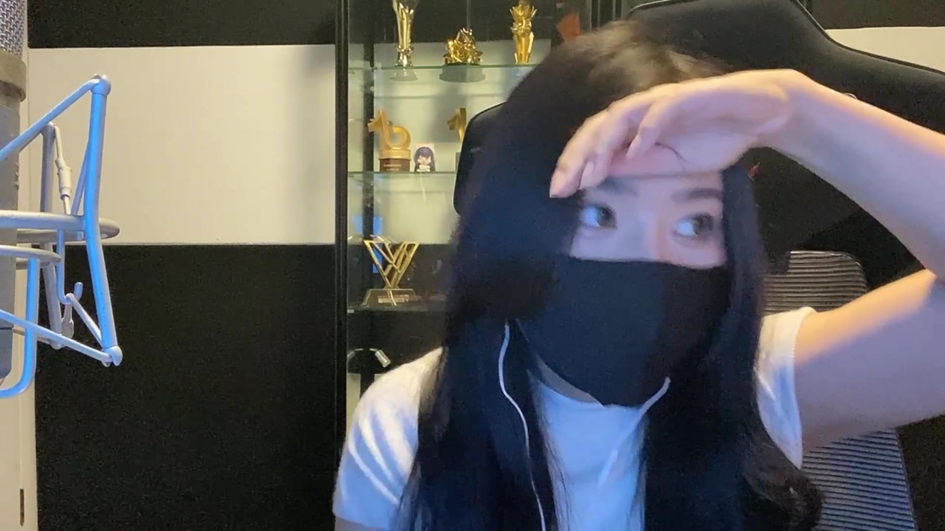 【2023-06-13 20点场】一条小团团OvO：今天要七点才能开了，在调东西～