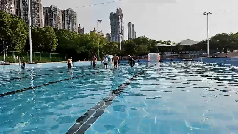 死肌肉身高最高有优势