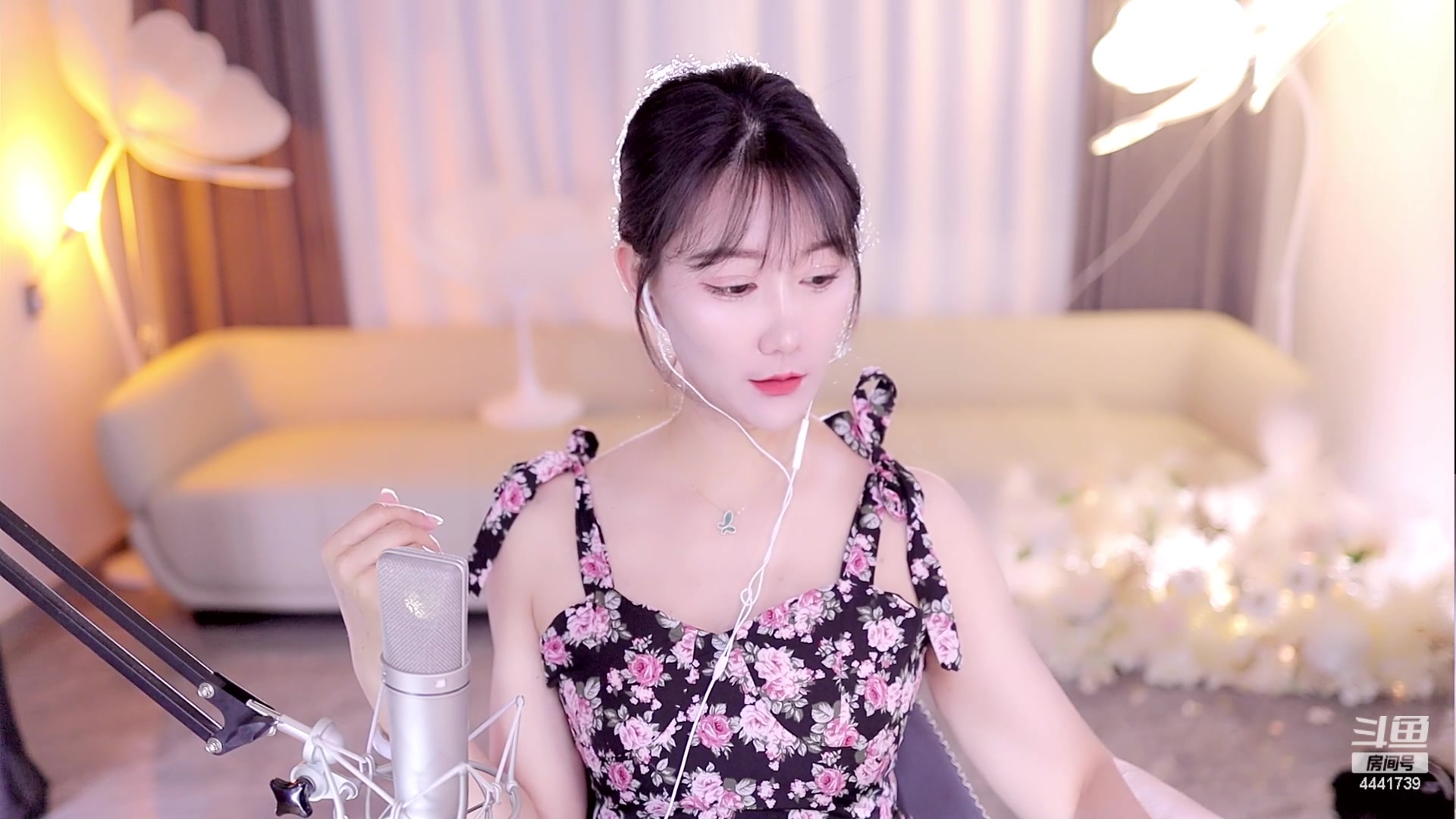 【2023-06-14 21点场】Jue美娘：好好学习天天向上 4441739