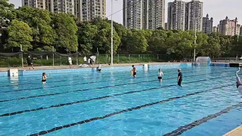 【2023-06-14 17点场】黑人毅：武汉兜一圈