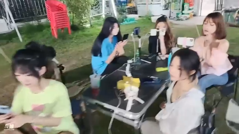 超级VIP那么多水果大家都不吃，等着吃大餐