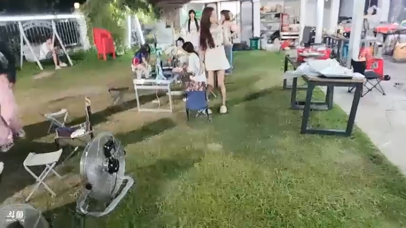 肖哥玩游戏，大家说资本怎么介入